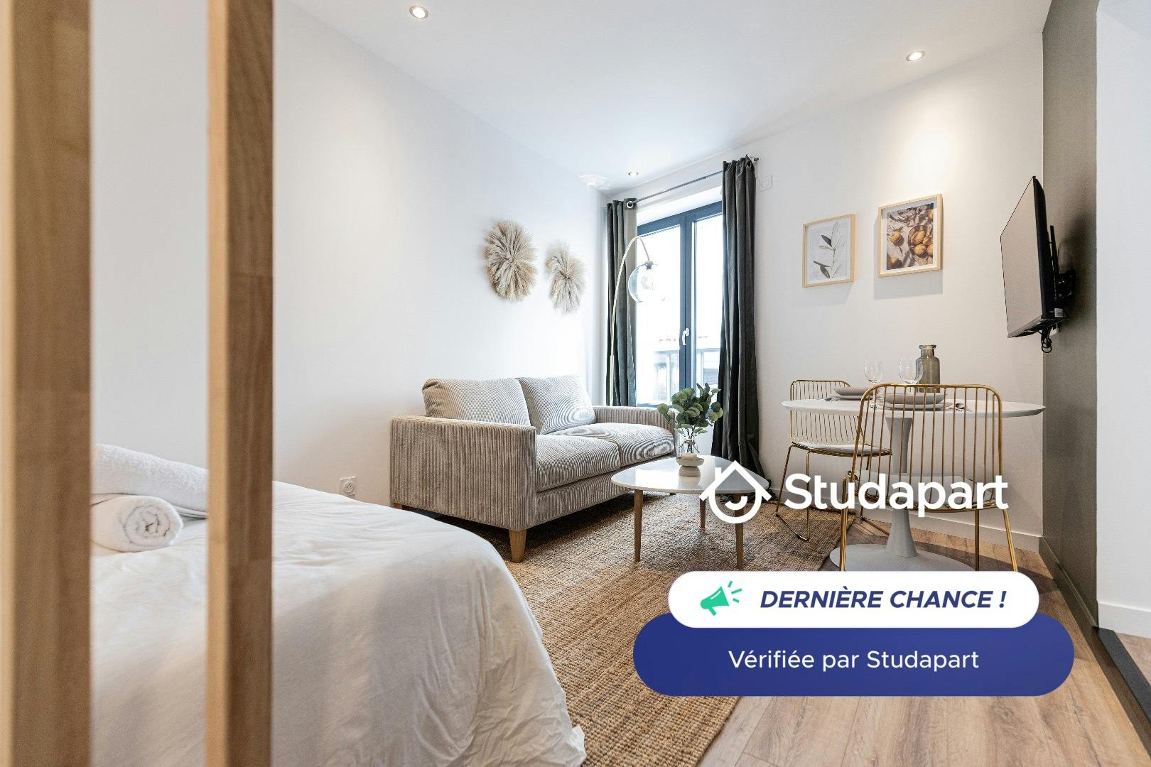 Apartment for rent for €530 per month in Saint-Étienne, Rue Francis Baulier