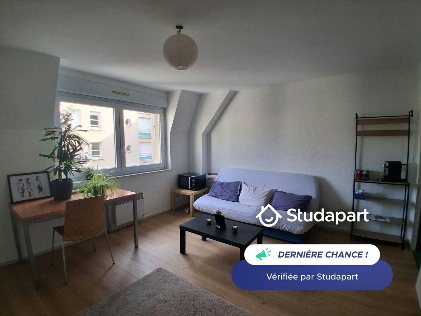 Appartamento in affitto a 520 € al mese a Reims, Rue de la Prison du Baillage