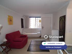Appartamento in affitto a 650 € al mese a Biot, Rue de la Vieille Boucherie