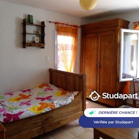 Private room for rent for €650 per month in Aytré, Rue de la Frégate