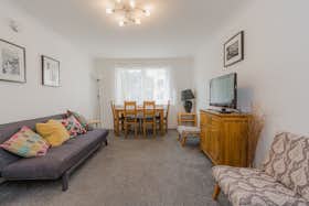 Lägenhet att hyra för 3 000 GBP i månaden i Edinburgh, Dalgety Avenue