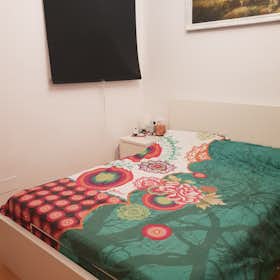 Apartment for rent for €1,200 per month in Barcelona, Carrer de Méndez Núñez