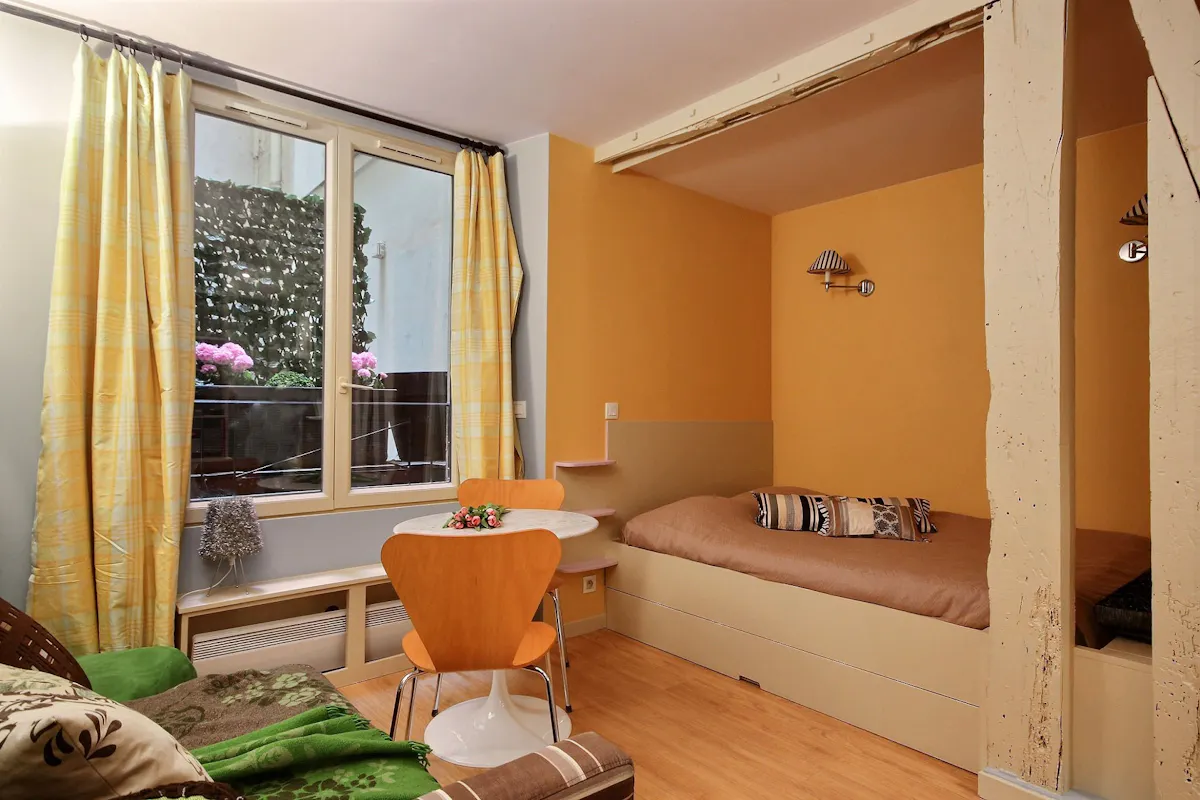 Apartment in Rue de la Cossonnerie, Paris (1453593) ROOM