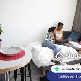 Private room for rent for €625 per month in Rennes, Allée de la Croix des Hêtres