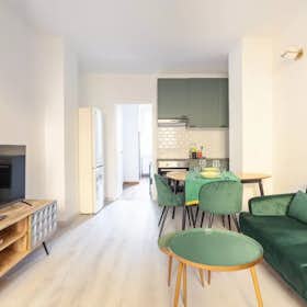Apartment for rent for €2,000 per month in Milan, Via della Commenda