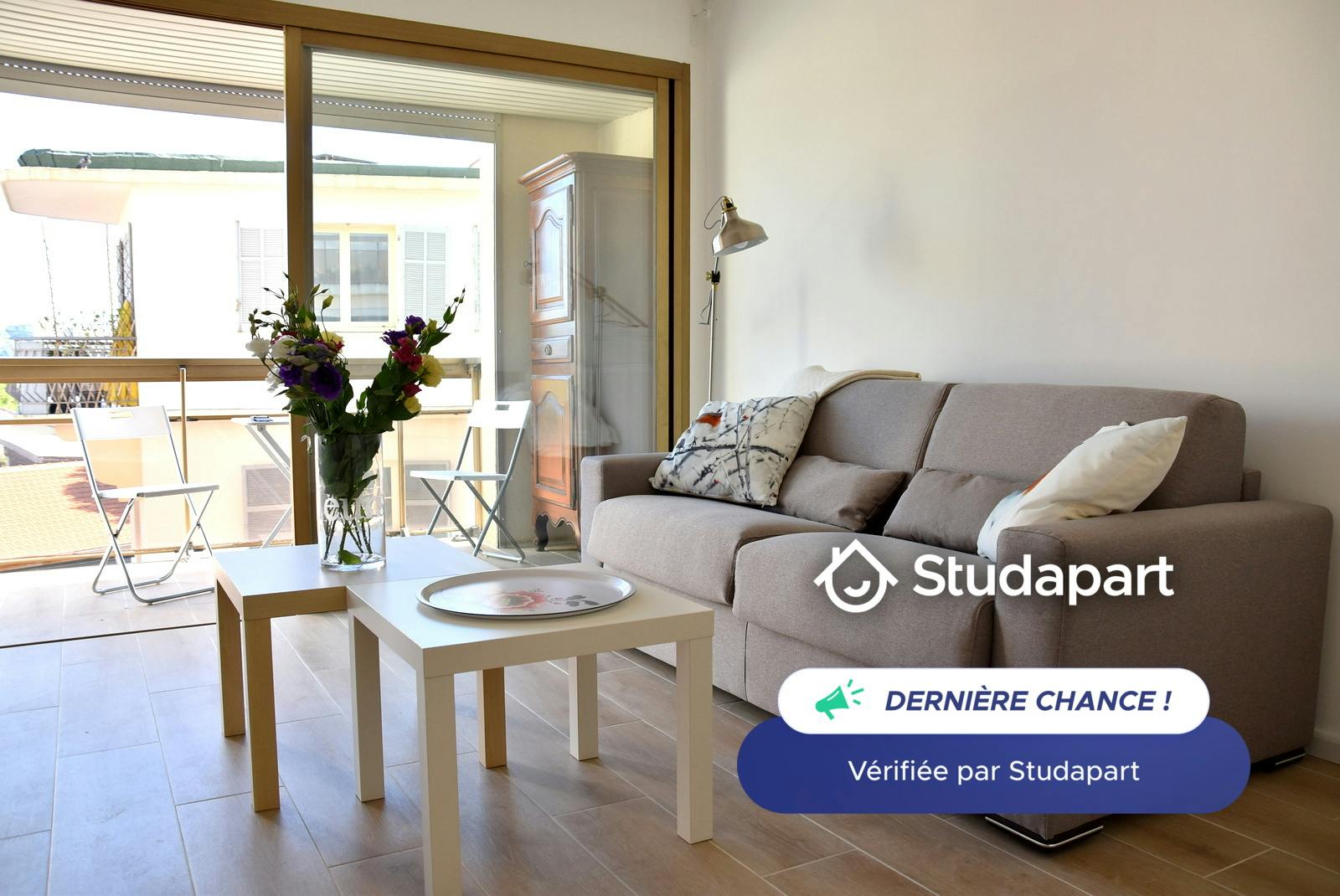 Apartment for rent for €790 per month in Antibes, Rue Général Baron d'Andréossy