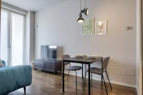 Studio te huur voor € 1.800 per maand in Pogliano Milanese, Via Privata Vittorio Veneto