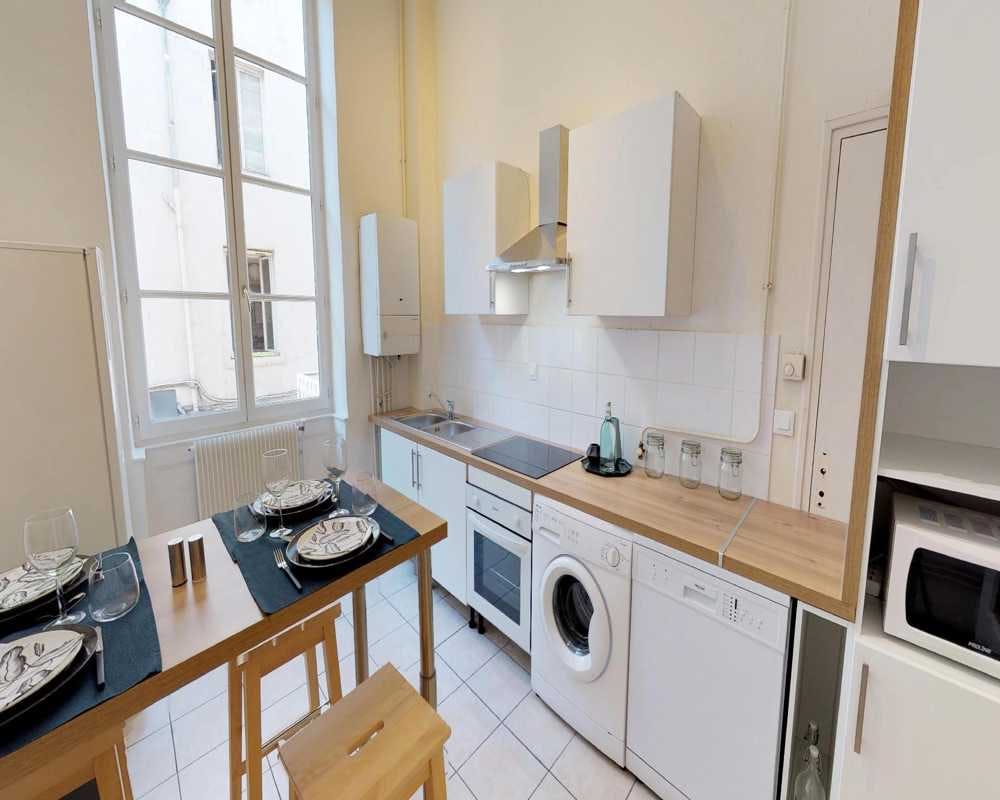 Apartment Lyon, 1 bed, 11m² — photo 21