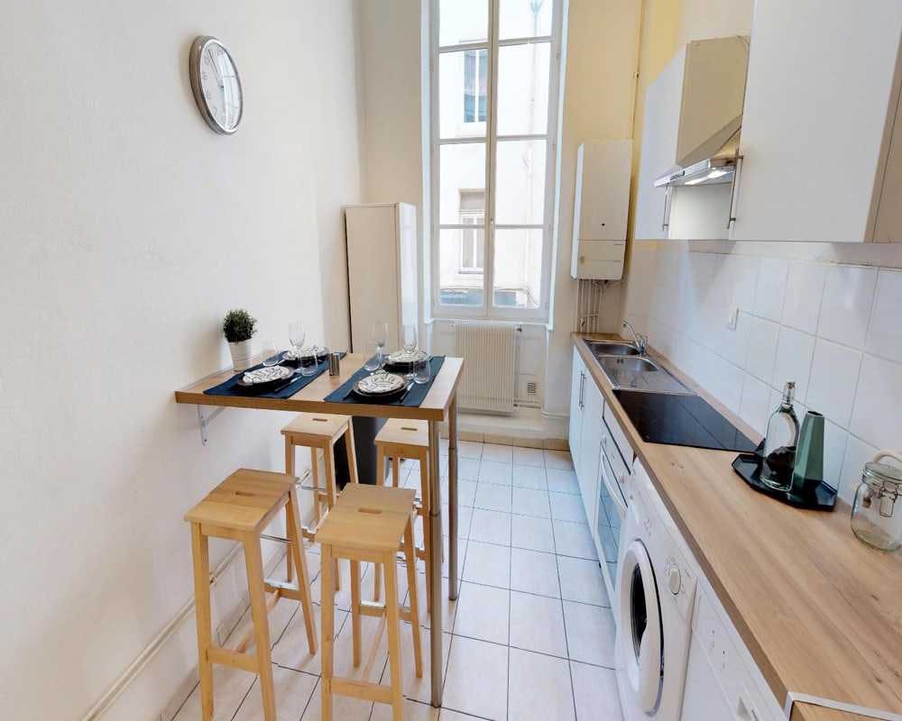 Apartment Lyon, 1 bed, 11m² — photo 22