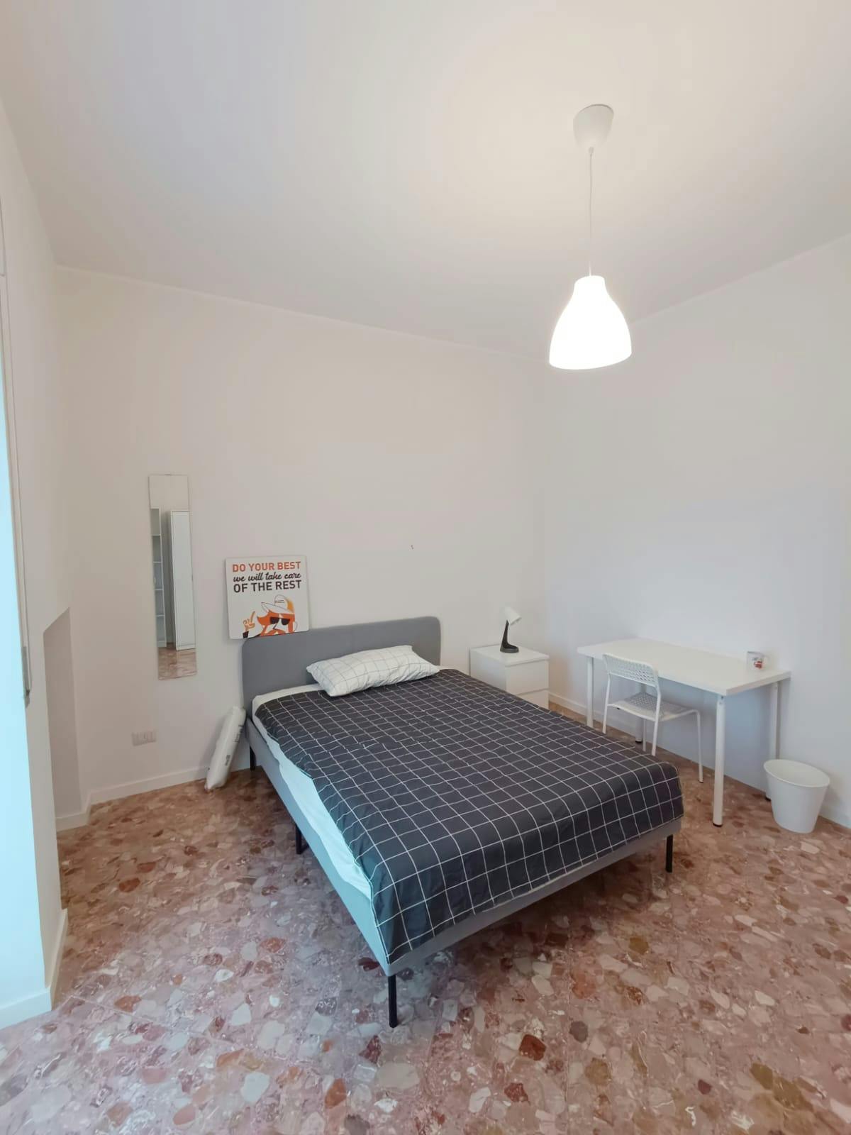 Private room for rent for €525 per month in Bari, Via Gian Giuseppe Carulli