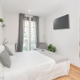 Private room for rent for €750 per month in Barcelona, Ronda del General Mitre