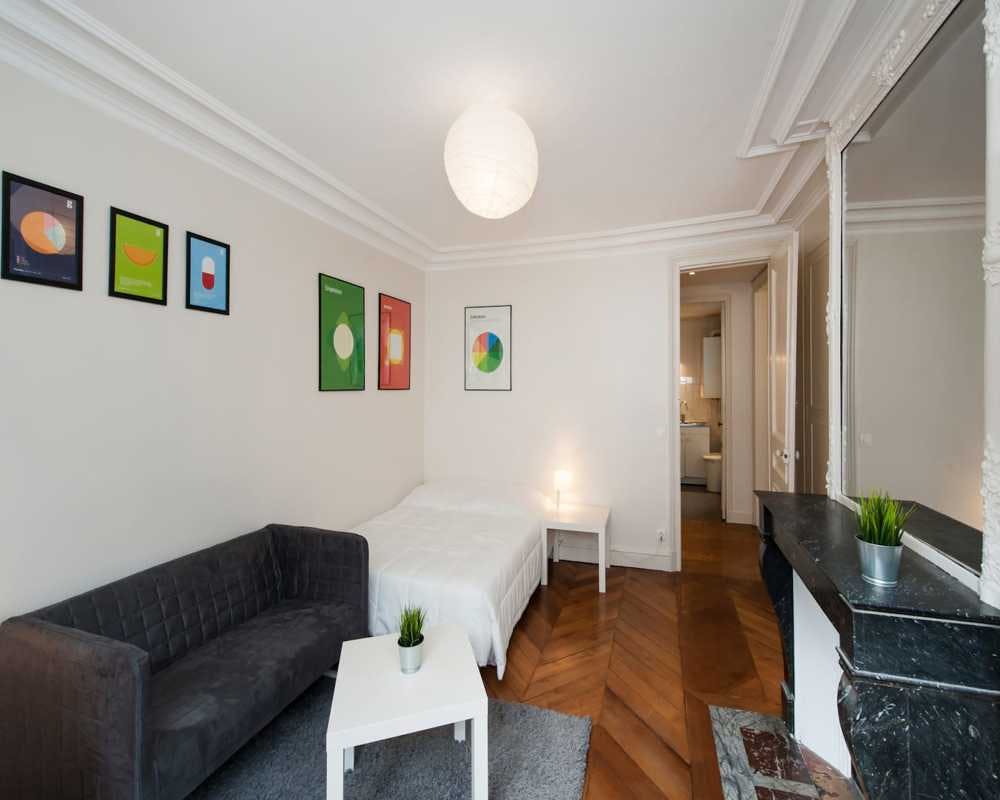 Rue Rambuteau, Paris preview