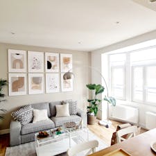 Apartment for rent for €1,500 per month in Ixelles, Rue de Hennin