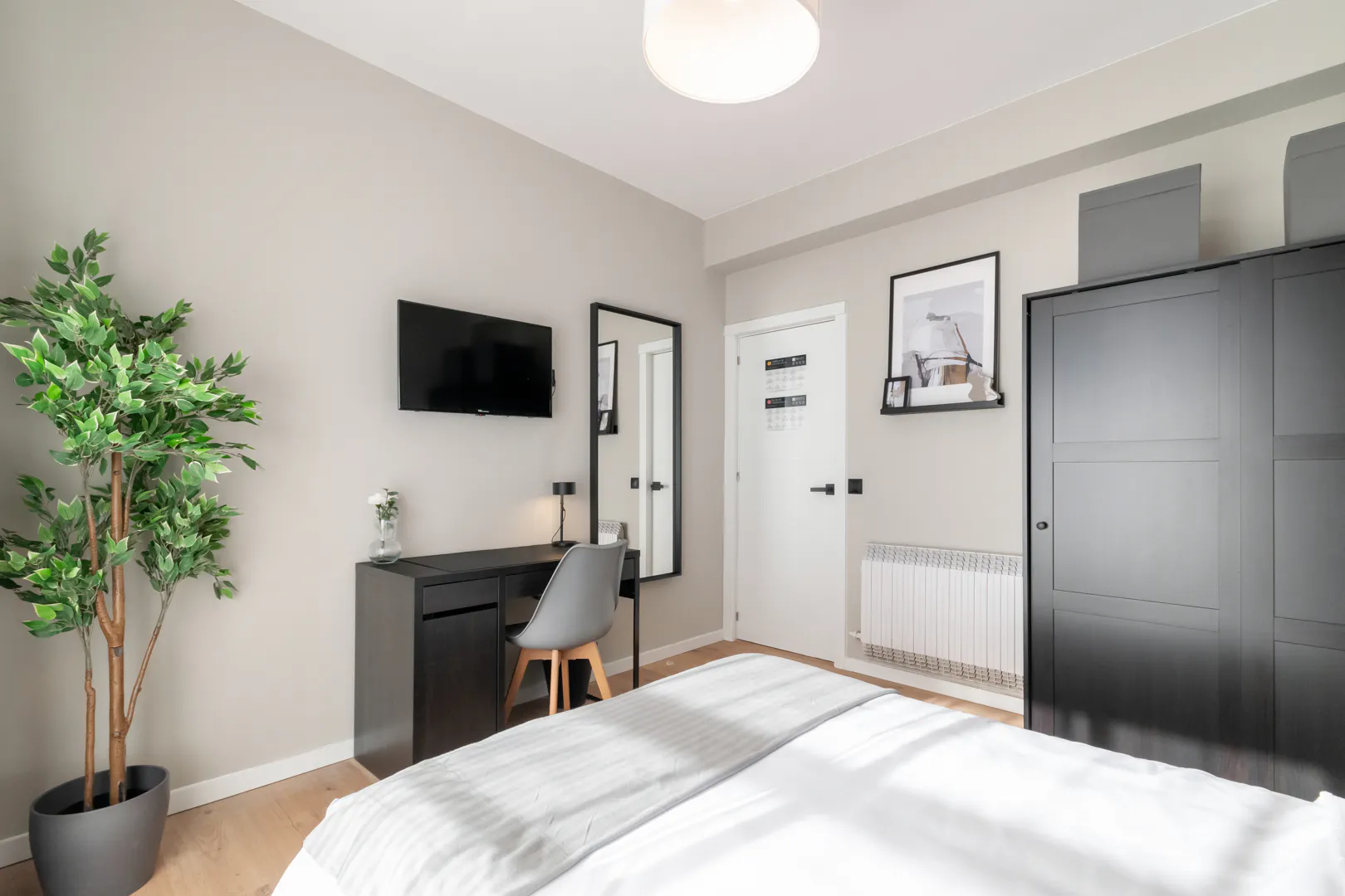 Private room in Gran Via de Carles III, Barcelona (1454391) ROOM 4