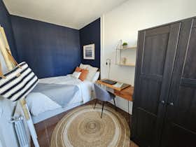 Private room for rent for €700 per month in Barcelona, Carrer d'Enric Granados