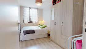 Habitación privada en alquiler por 400 € al mes en Vénissieux, Rue Ludovic Bonin