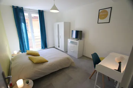 Private room for rent on Avenue de Valbourdin, Toulon, Toulon