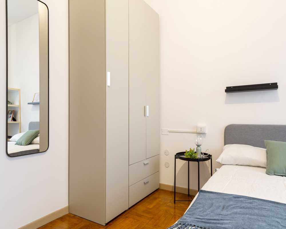 Via Amatore Antonio Sciesa, Milan