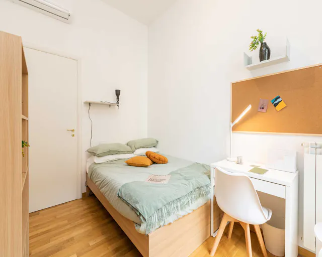 Private room in Corso Buenos Aires, Milan (1454588) room image 1