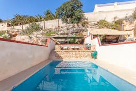 Apartament de închiriat pentru 1.250 EUR pe lună în Mellieħa, Triq il-Merill