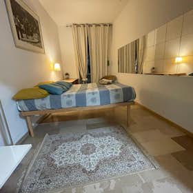 Private room for rent for €550 per month in Milan, Viale Daniele Ranzoni