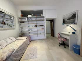 Chambre privée à louer pour 550 €/mois à Milan, Via Pietro Rubens