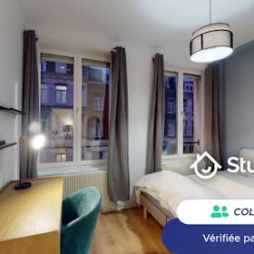 Private room for rent for €620 per month in Lille, Rue d'Isly