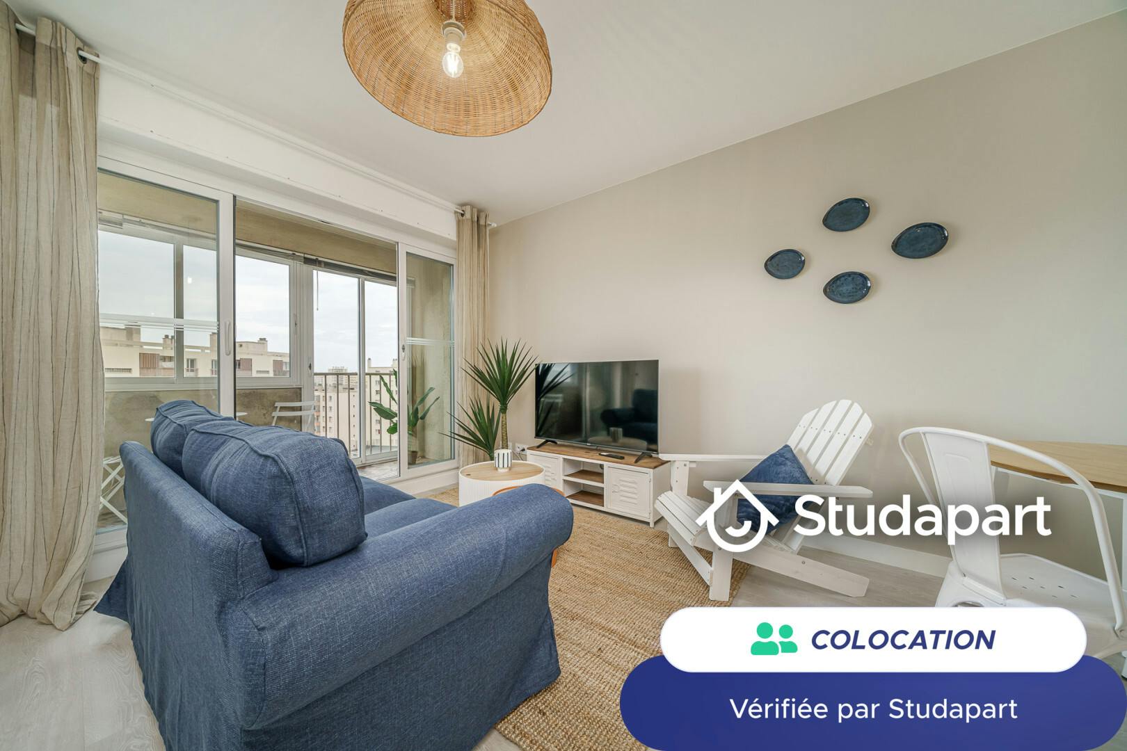 Private room for rent for €565 per month in Marseille, Boulevard de Sainte-Marguerite