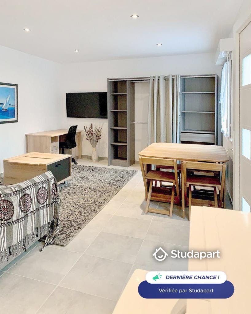 Квартира за оренду для 790 EUR на місяць у Marseille, Traverse Merlin