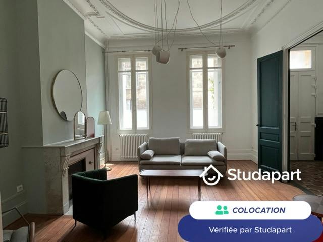 Private room for rent on Rue de Pessac, Bordeaux - Vue 3