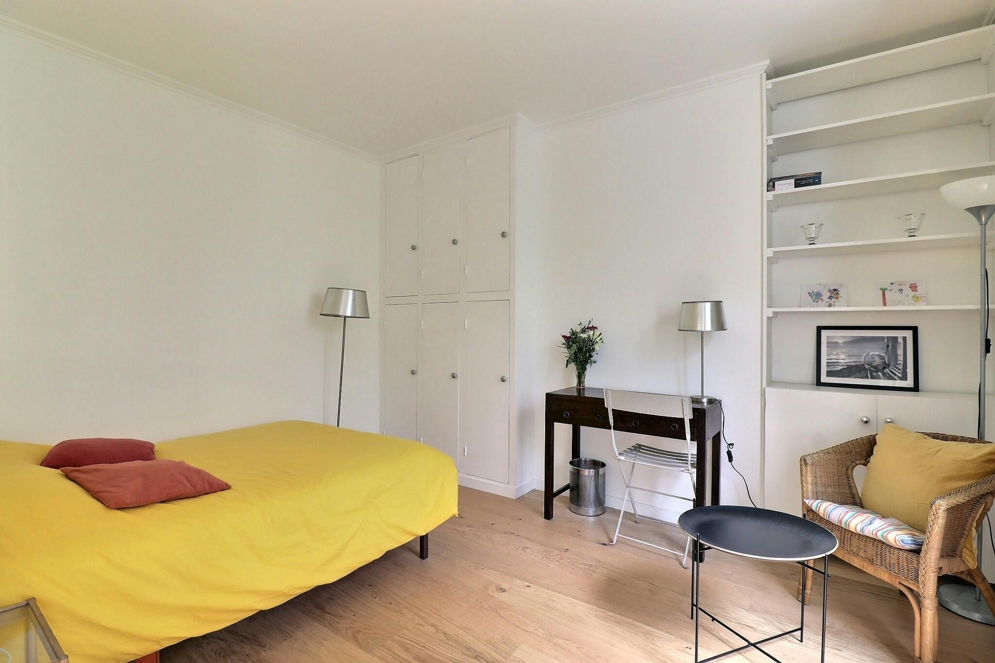 Rue Raymond Losserand, Paris preview