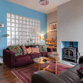 Dom do wynajęcia za 3004 GBP miesięcznie w mieście Brighton, Cuthbert Road