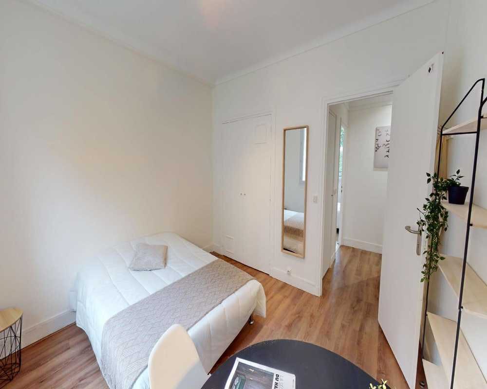 Single room Paris, 13m² — photo 29