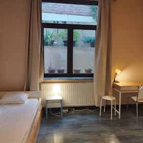 Appartement te huur voor € 449 per maand in Liège, Rue Billy