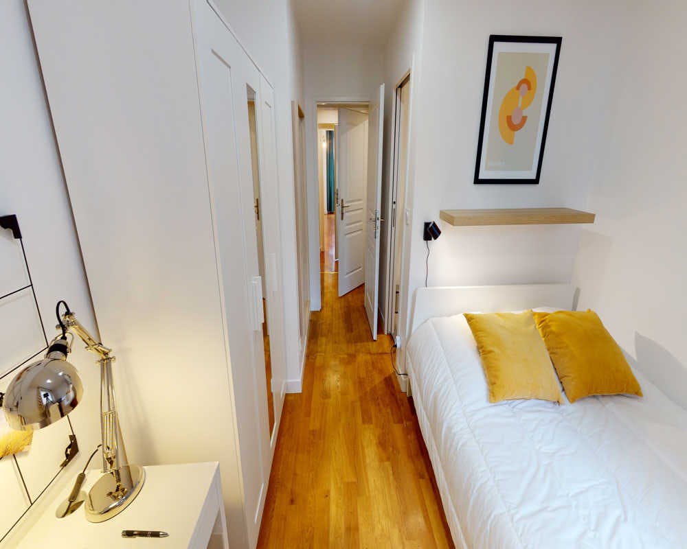 Private room in Rue d'Enghien, Lyon (1455216) room image 2