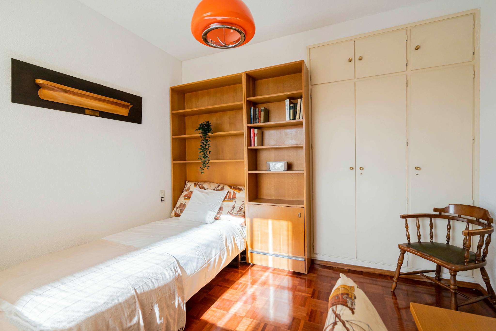 Avenida de los Toreros, Madrid preview