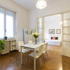 Apartment for rent for €3,485 per month in Milan, Via Alessandro Paoli