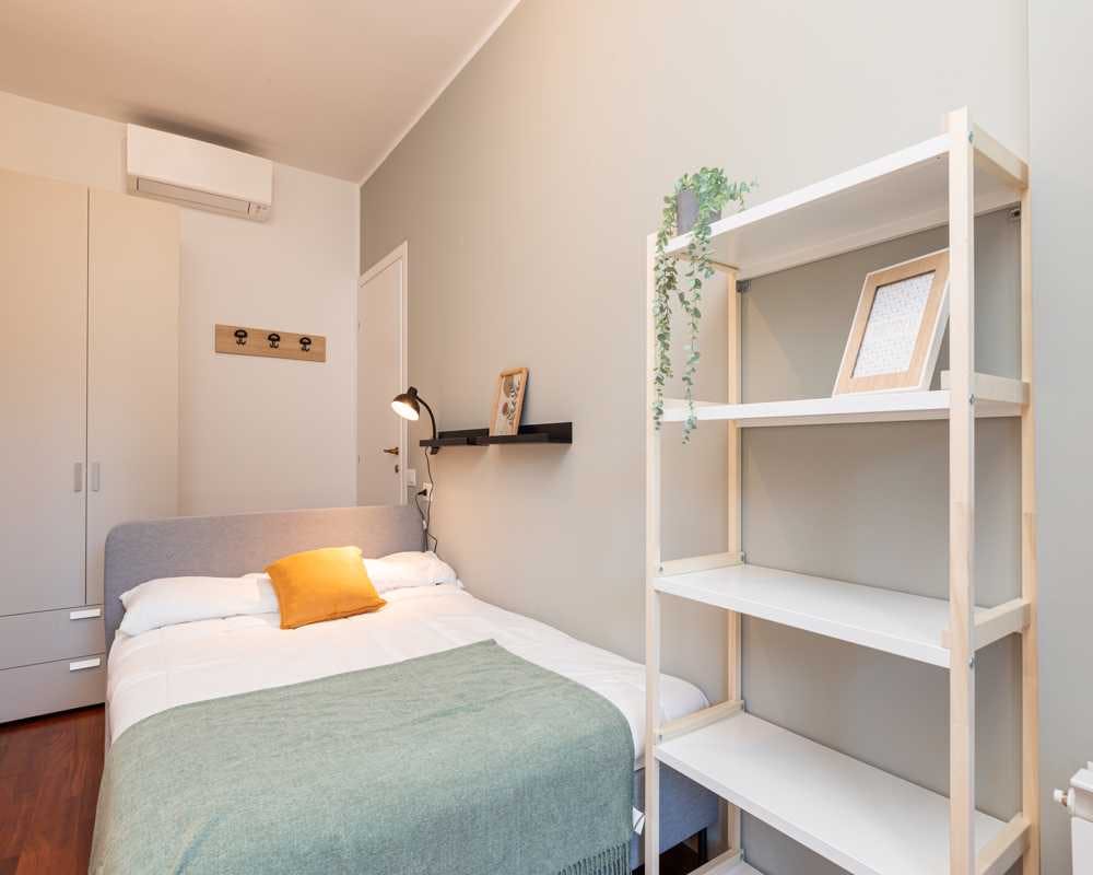 Via Lattanzio, Milan