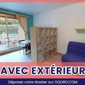 Studio te huur voor € 370 per maand in Saint-Étienne, Rue des Armuriers