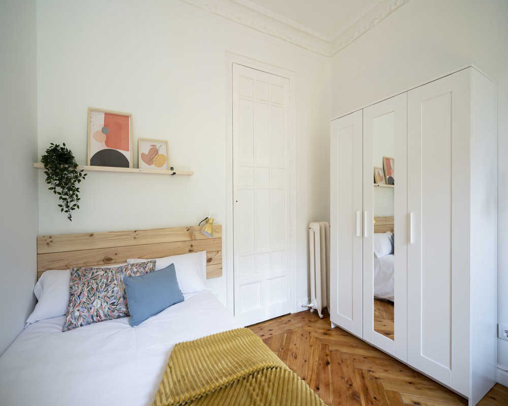 Calle de Fernández de la Hoz, Madrid preview