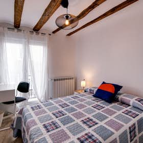 Private room for rent for €415 per month in Zaragoza, Calle Francisco Cantín y Gamboa