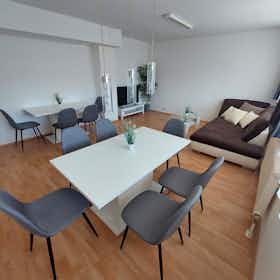 Appartement te huur voor € 2.000 per maand in Klosterneuburg, Hillebrandgasse