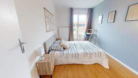 Pokój prywatny do wynajęcia za 340 € miesięcznie w mieście Saint-Étienne, Rue des 3 Meules