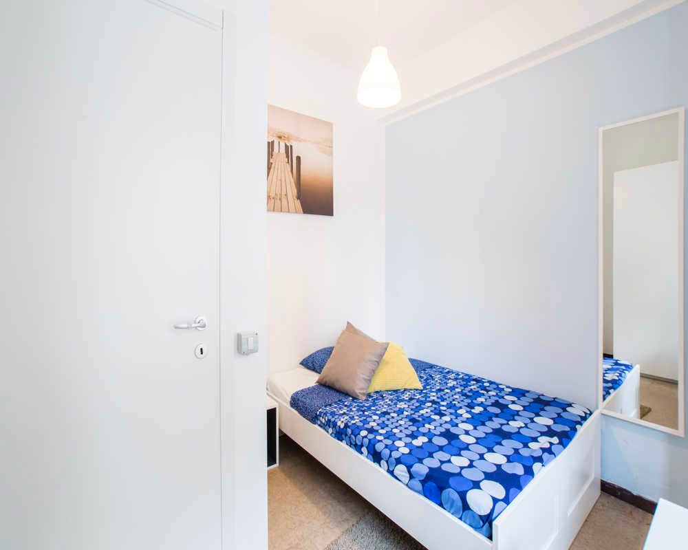 Viale Carlo Espinasse, Milan preview