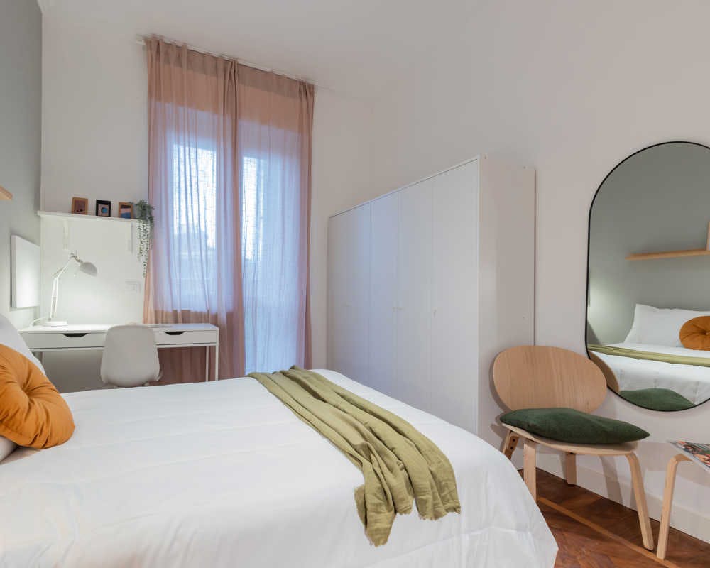 Private room for rent for €620 per month in Turin, Piazza Carducci