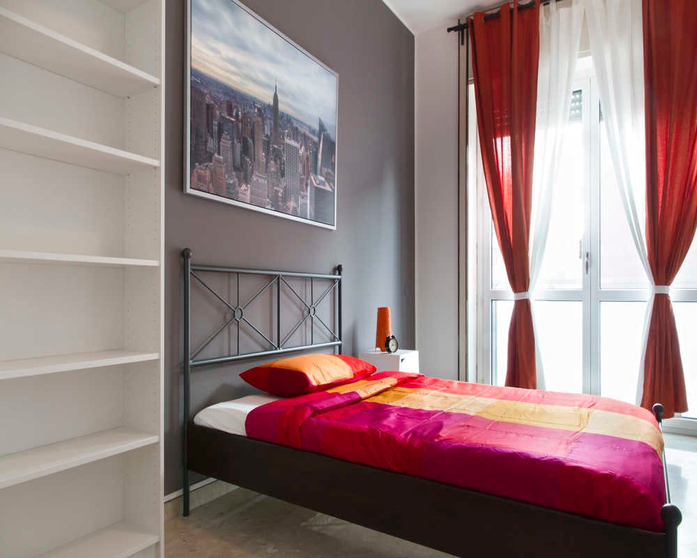 Via Crocefisso, Milan preview