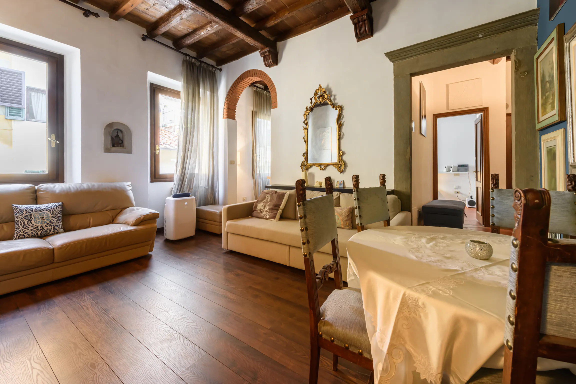 2-Bedroom Apartment in Borgo San Frediano, Florence (1456253) ROOM 1