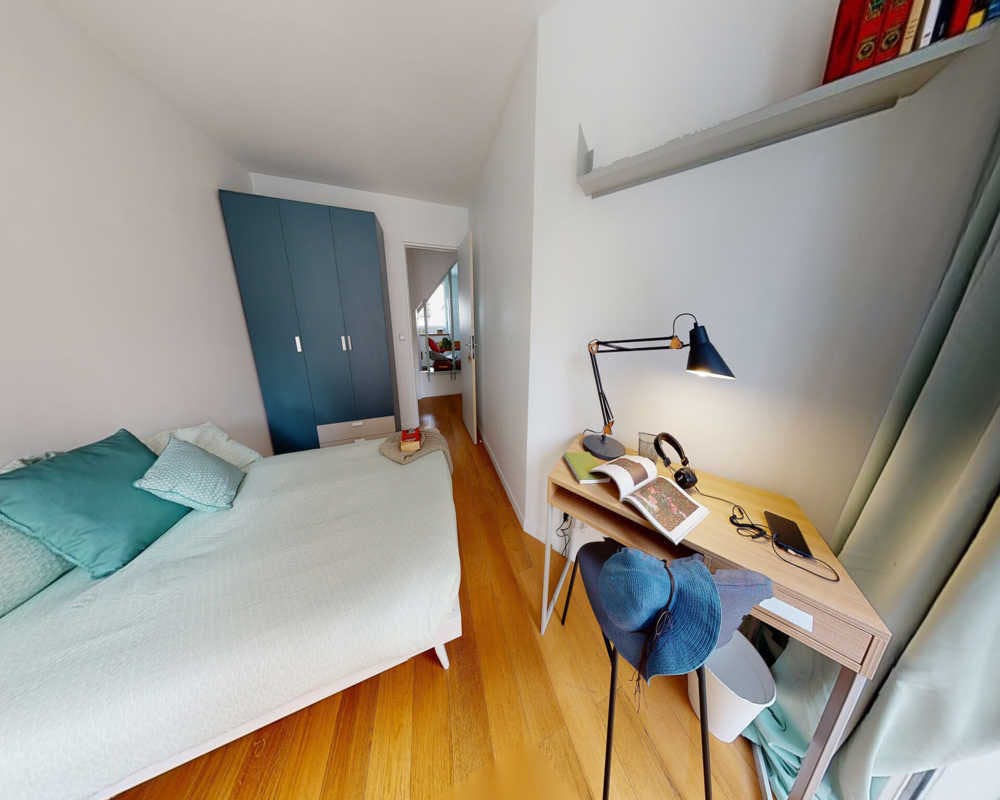 Private room in Rue de Belleville, Paris (1456339) room image 1