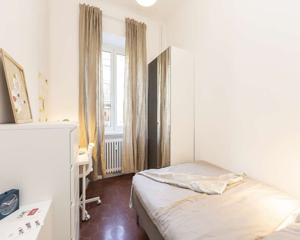 Via Paolo Bassi, Milan