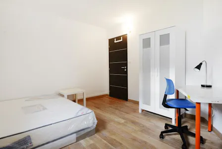 Private room for rent on Rue Monge, Arcueil